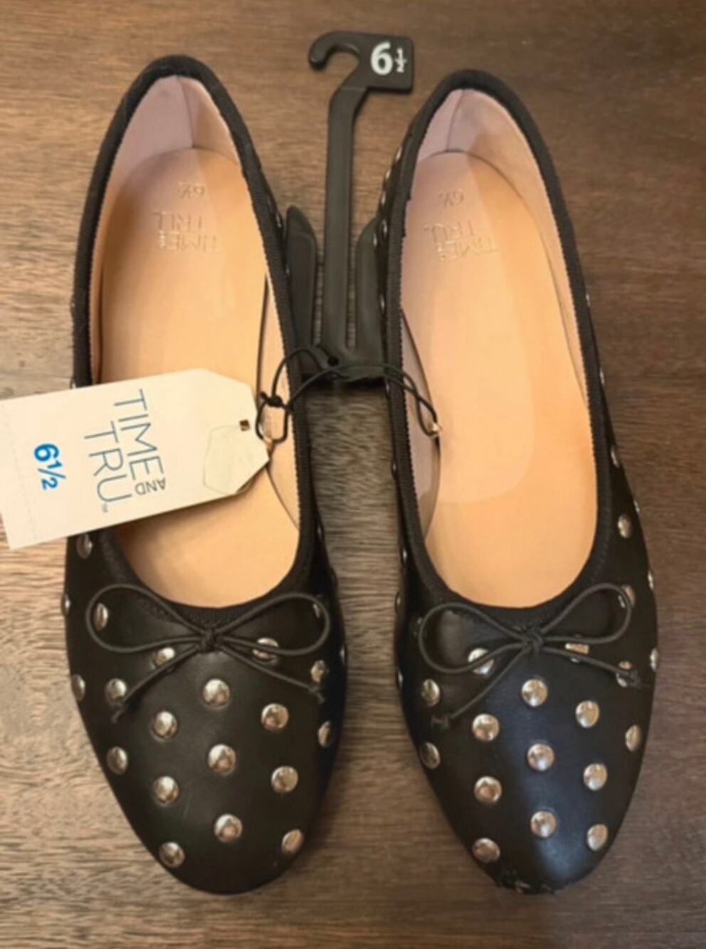 Time and Tru Womens 6.5 Black Studded Ballet Flats Bow NWT